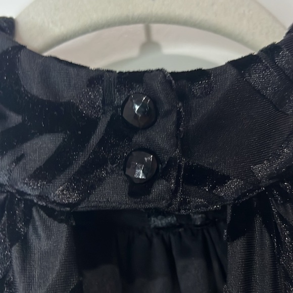 FRANCESCAS BLACK VELVET HALTER NECK DRESS - Picture 9 of 10